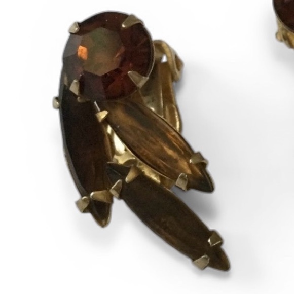 Vintage 1950s WEISS Smoky Topaz Rhinestone Clip‑On Earrings - Picture 4 of 13